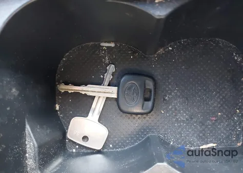 2002 Toyota Camry Le from USA, damaged, VIN 4T1BE32K32U628037